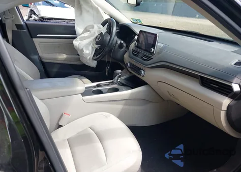 2019 Nissan Altima 2.5 Sv from USA, damaged, VIN 1N4BL4DV9KC113790